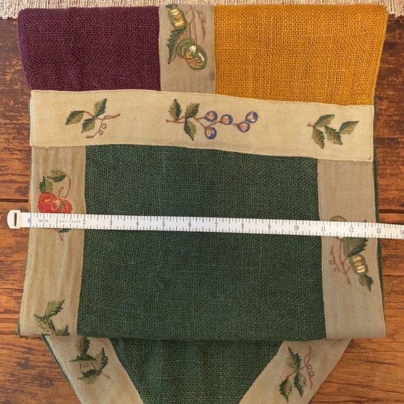 Table Runner - Picture 6 of 6